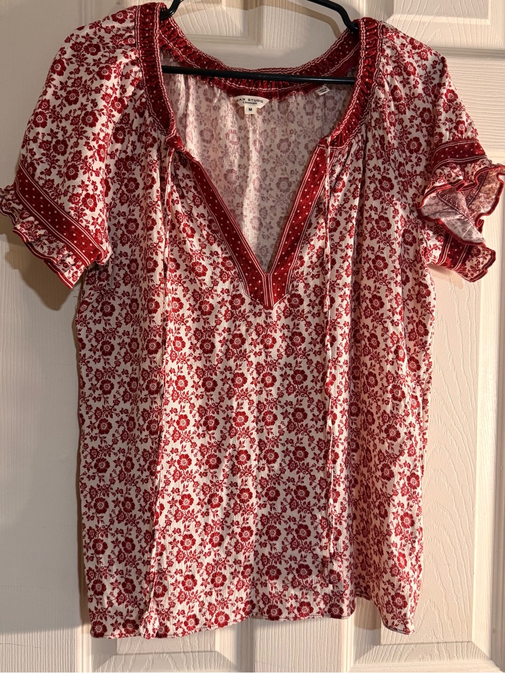 Max Studio London Red White Floral Flutter Sleeve Boho Peasant Top Blouse Medium